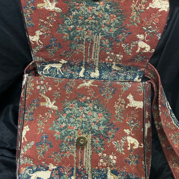 Vintage Tapestry Crossbody Bag - Picture 5 of 12